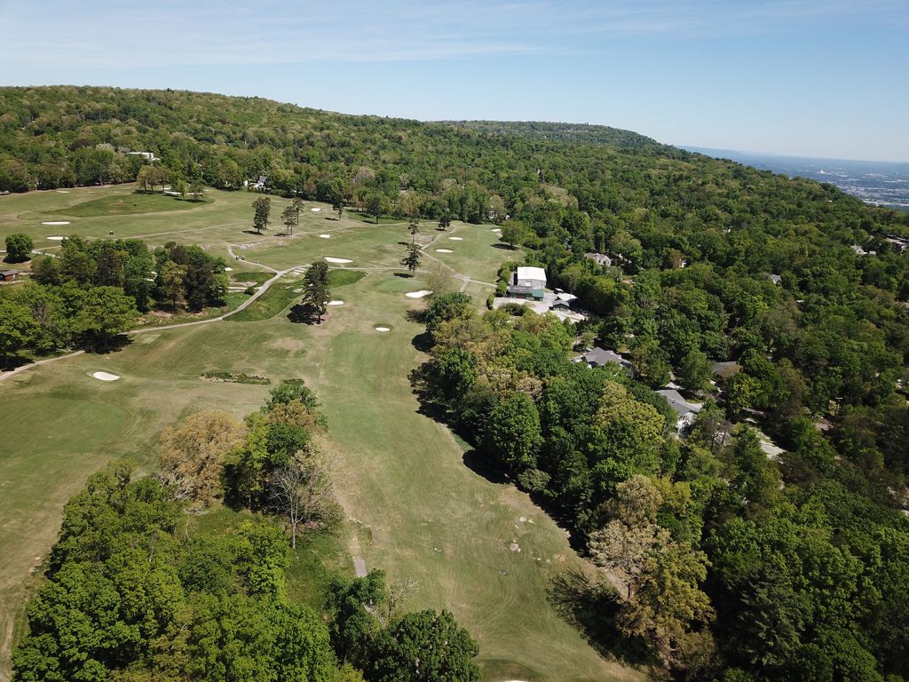 7th Hole at Lookout Mountain Club (455 Yard Par 4)
